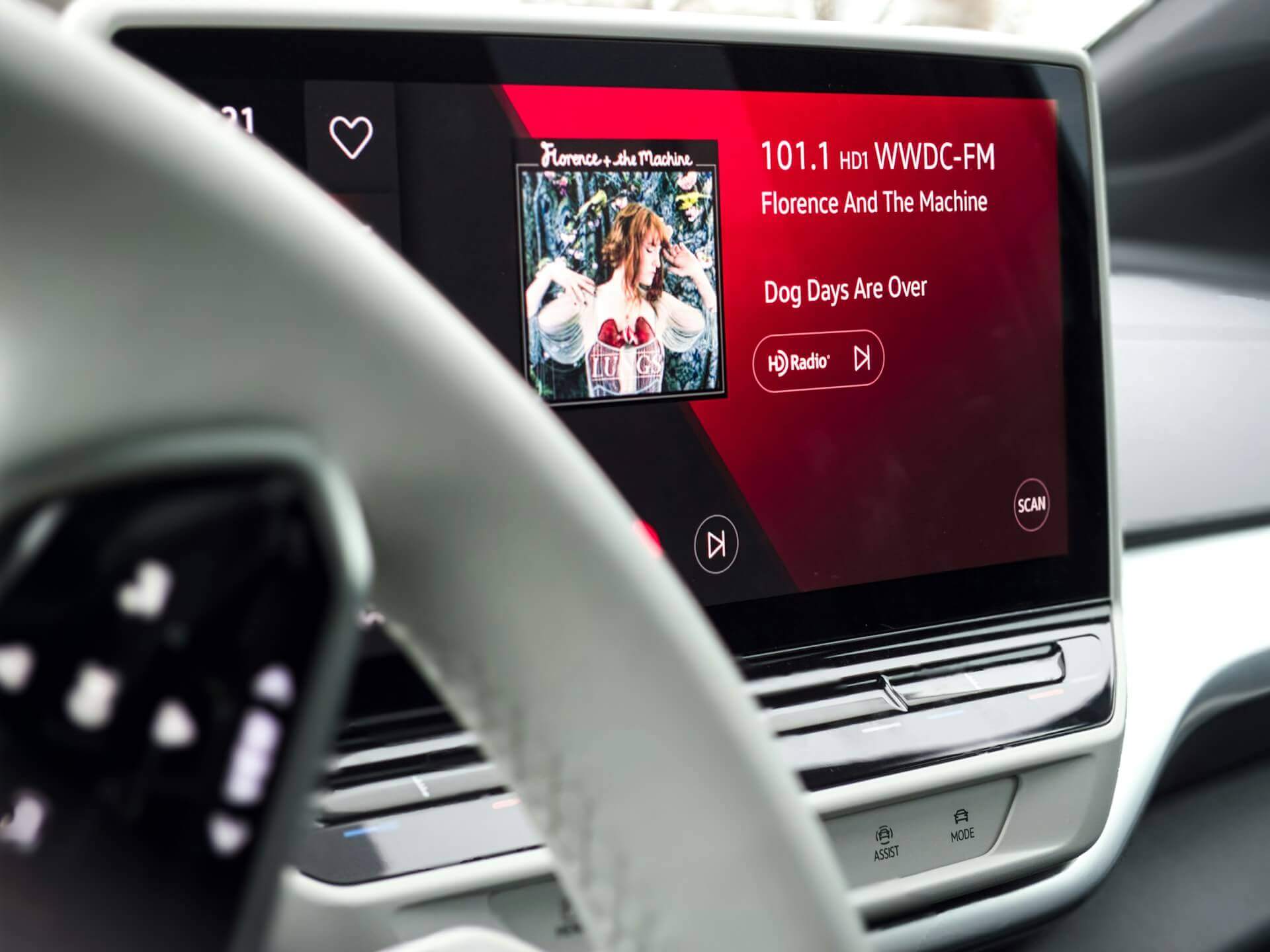 The UI / UX in car infotainment systems